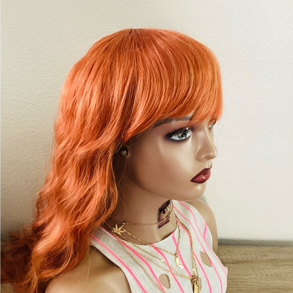 Cheap light weight Silk synthetic Short Wavy Wig  Costume Party machine made wig